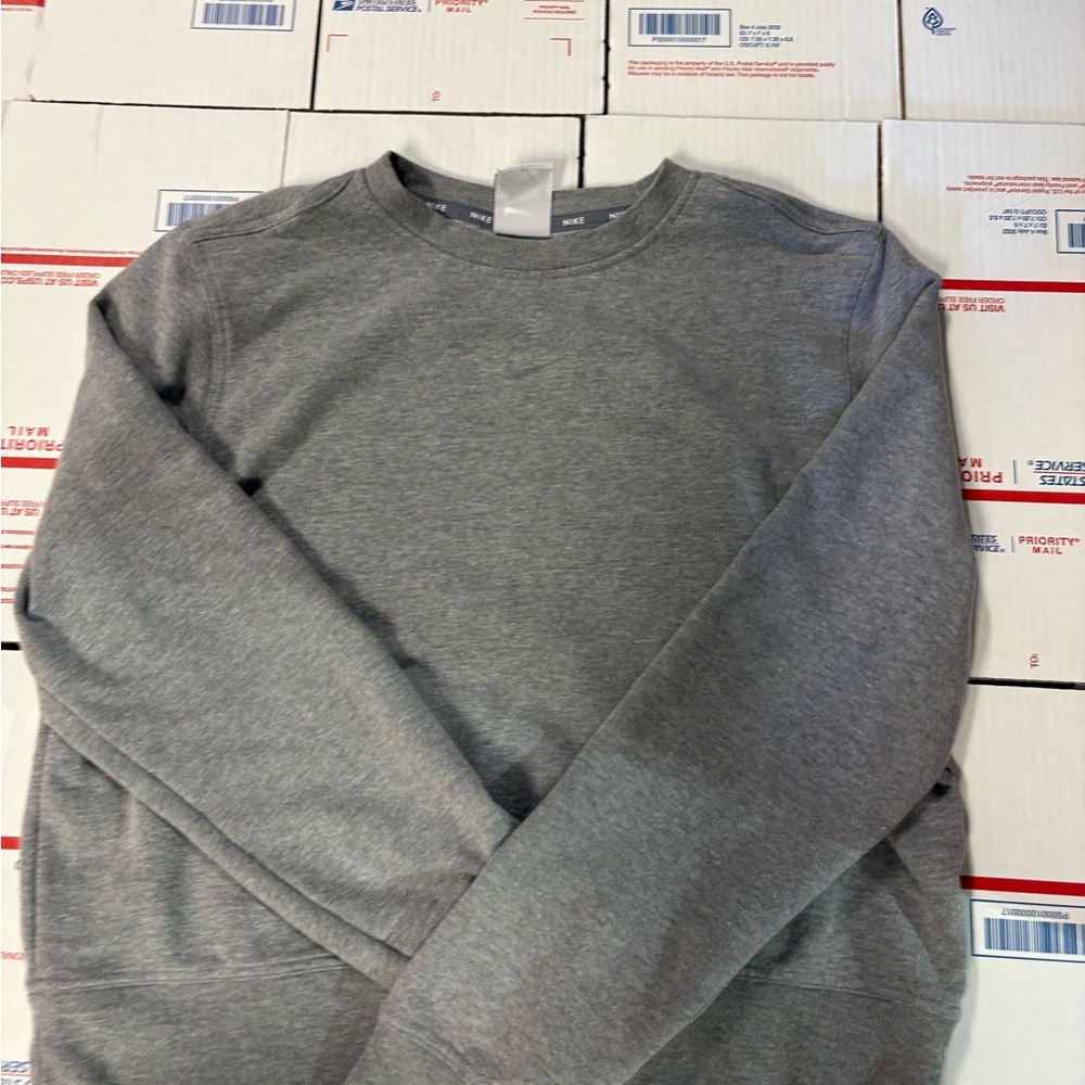 Nike Women's Gray Crewneck Sweatshirt